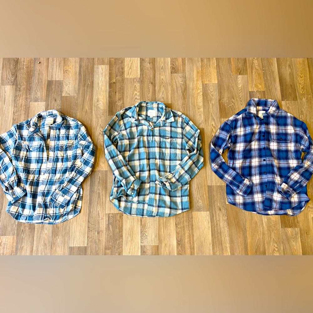 American Eagle- Men’s Small